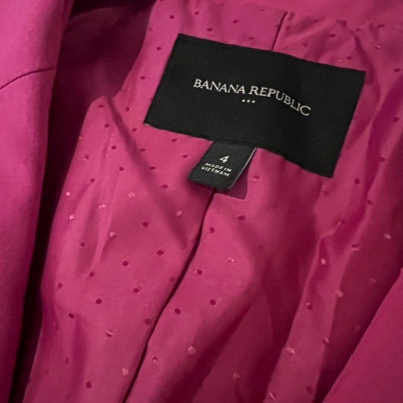 Banana Republic Magenta Blazer - Picture 3 of 4